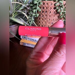 CLARINS INSTANT LIGHT LIP BALM PERFECTOR- 07 hot pink
